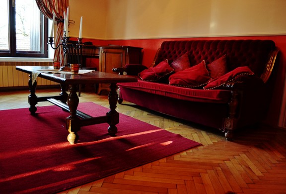 apartament rosu